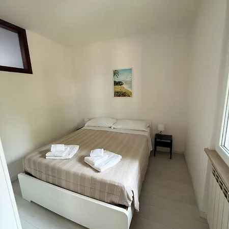 Annalisa House Lägenhet Peschiera del Garda